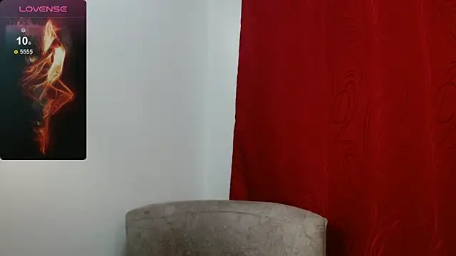 Snapshot of violeta_hillsss chatting on October 2025 02:07:01 AM violeta hillsss online show from October 2025 02:07:01 AM