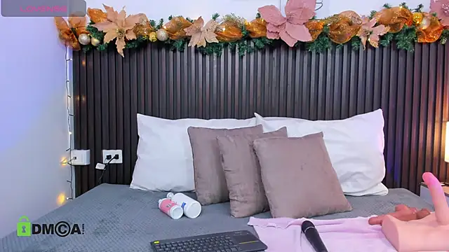 alahia mellers online show from December 2025 04:06:02 AM