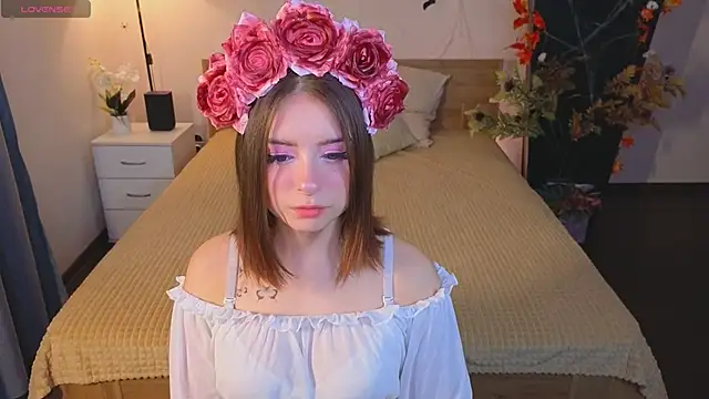  Amelia Shine  online show from October 2025 11:26:02 PM