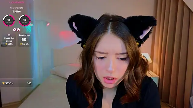  Amelia Shine  online show from November 2025 02:09:01 AM