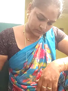 Snapshot of navyasree143 chatting on November 2025 03:08:02 PM navyasree143 online show from November 2025 03:08:02 PM