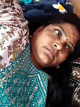 Snapshot of navyasree143 chatting on December 2025 08:01:02 AM navyasree143 online show from December 2025 08:01:02 AM