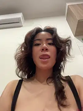 blueburrypie online show from April 2026 04:46:02 PM