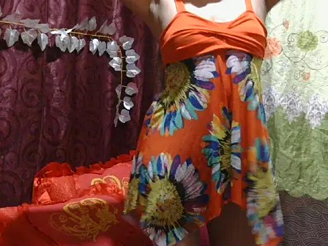 Kristinalui online show from December 2025 12:03:02 PM