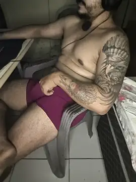 gtzmoreno online show from April 2026 10:32:01 PM