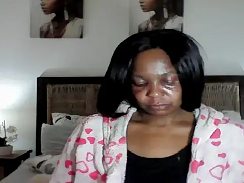 Snapshot of Blacksashaxx chatting on June 2026 07:19:01 AM Blacksashaxx online show from June 2026 07:19:01 AM