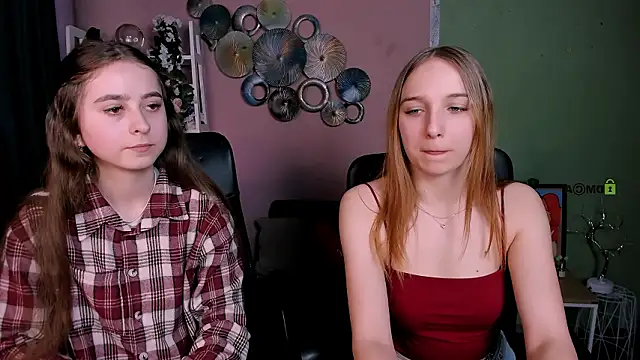 rebecca smile online show from February 2026 02:04:02 PM