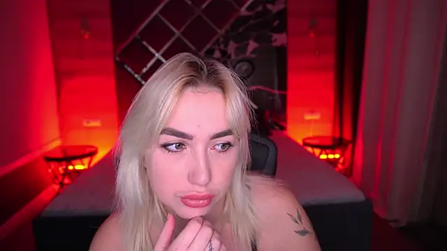 MariellaVi online show from October 2025 07:36:02 PM