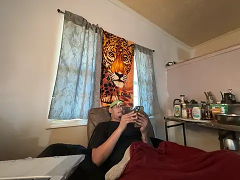 ThrowedWorldWide online show from March 2026 02:12:01 PM