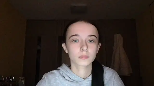 Emilia Light online show from December 2025 09:18:01 AM