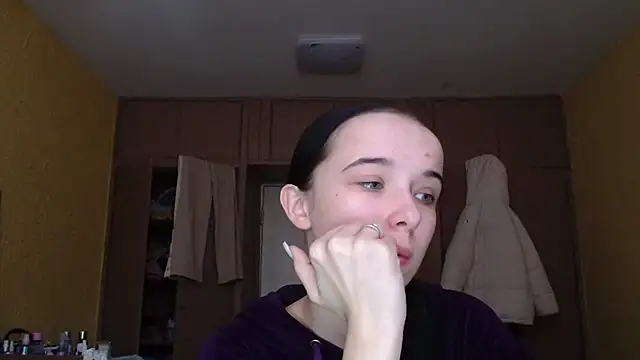 Emilia Light online show from January 2026 08:19:02 AM