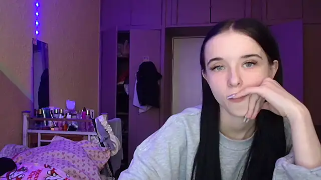 Emilia Light online show from March 2026 01:22:01 PM