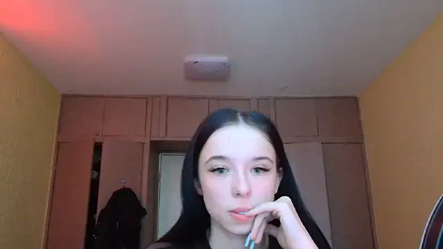 Emilia Light online show from April 2026 06:38:01 AM