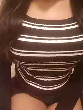 Snapshot of Rosie_Star chatting on November 2025 05:17:01 AM Rosie Star online show from November 2025 05:17:01 AM