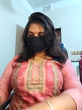 Snapshot of Queen_Homaira chatting on December 2025 06:39:02 AM Queen Homaira online show from December 2025 06:39:02 AM