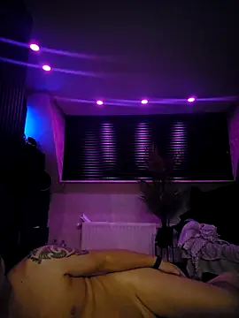 WhimsicalBirdette online show from September 2025 08:25:02 PM