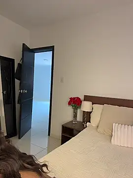 Capricho 01 online show from February 2026 06:29:02 PM