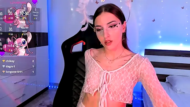 Snapshot of AmyVilvet_ chatting on October 2025 09:16:02 PM AmyVilvet online show from October 2025 09:16:02 PM