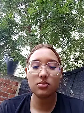 young dairy01 online show from December 2025 11:15:02 AM