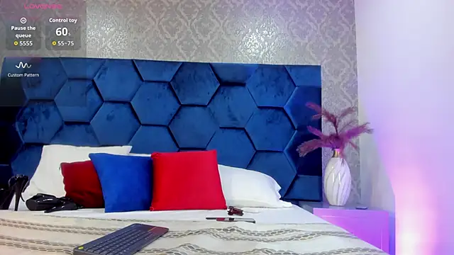 Angelina Roa online show from December 2025 11:48:01 AM