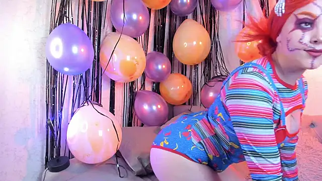 Snapshot of MAGIC_VERA chatting on October 2025 01:23:02 PM MAGIC VERA online show from October 2025 01:23:02 PM