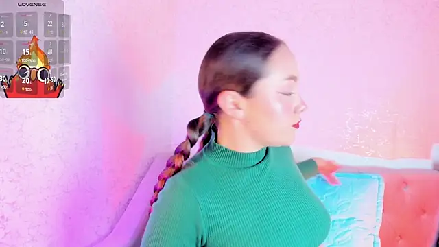 Snapshot of MAGIC_VERA chatting on November 2025 11:32:02 AM MAGIC VERA online show from November 2025 11:32:02 AM