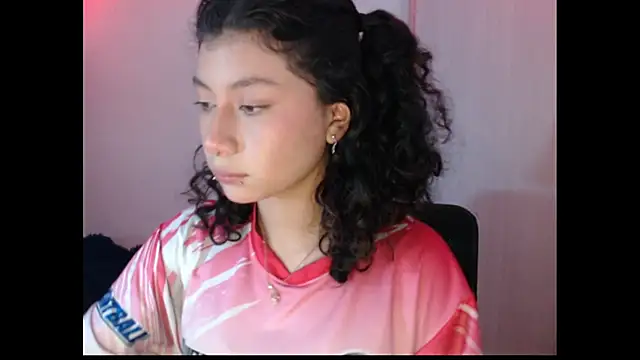 Ivonnybonn online show from November 2025 06:12:02 AM