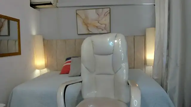 Snapshot of Ridwana_Haddad chatting on October 2025 12:07:02 PM Ridwana Haddad online show from October 2025 12:07:02 PM