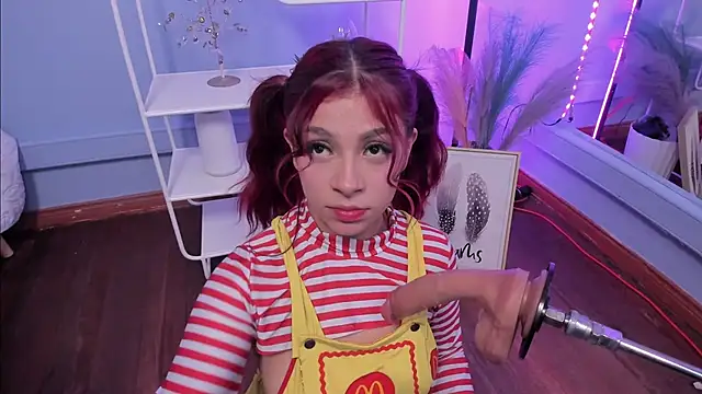 KathiaSaenz  online show from November 2025 04:37:02 AM