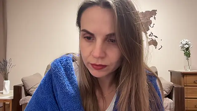 AnnieLove7722 online show from November 2025 08:12:01 PM