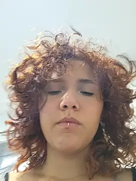 Snapshot of _TOMOE chatting on November 2025 09:52:01 PM TOMOE online show from November 2025 09:52:01 PM