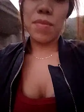 Snapshot of nhinhi-sexy chatting on December 2025 10:31:01 AM nhinhi-sexy online show from December 2025 10:31:01 AM