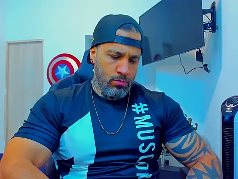 JoshRigby online show from October 2025 07:38:01 PM