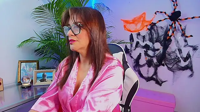 Snapshot of Carol_Miss2 chatting on October 2025 10:16:02 AM Carol Miss2 online show from October 2025 10:16:02 AM