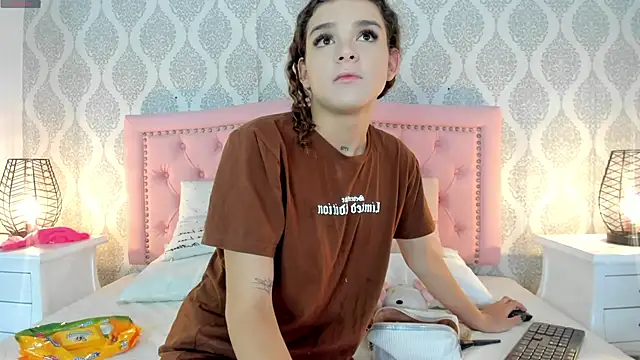 kendallspears 1 online show from November 2025 03:51:02 AM