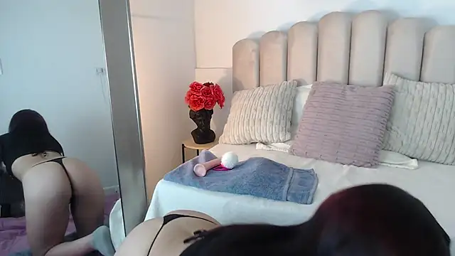 isa bigassx online show from November 2025 04:45:02 AM