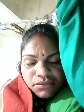 Snapshot of SHMA-77 chatting on October 2025 11:28:02 PM SHMA-77 online show from October 2025 11:28:02 PM