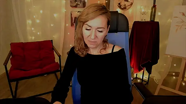 Snapshot of DonnaSmitth chatting on November 2025 03:34:02 PM DonnaSmitth online show from November 2025 03:34:02 PM