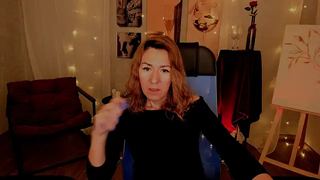 Snapshot of DonnaSmitth chatting on November 2025 11:55:02 AM DonnaSmitth online show from November 2025 11:55:02 AM