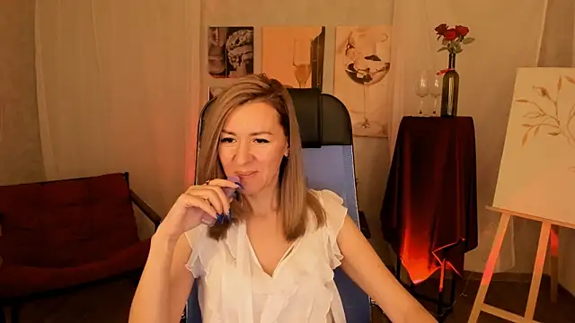 Snapshot of DonnaSmitth chatting on December 2025 03:51:02 PM DonnaSmitth online show from December 2025 03:51:02 PM