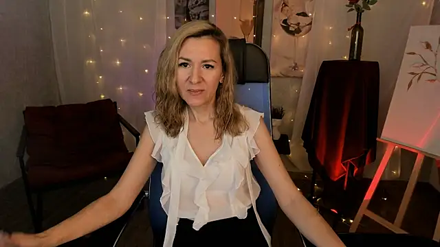 Snapshot of DonnaSmitth chatting on January 2026 06:44:02 PM DonnaSmitth online show from January 2026 06:44:02 PM