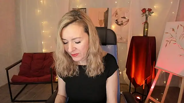 Snapshot of DonnaSmitth chatting on February 2026 06:24:02 PM DonnaSmitth online show from February 2026 06:24:02 PM