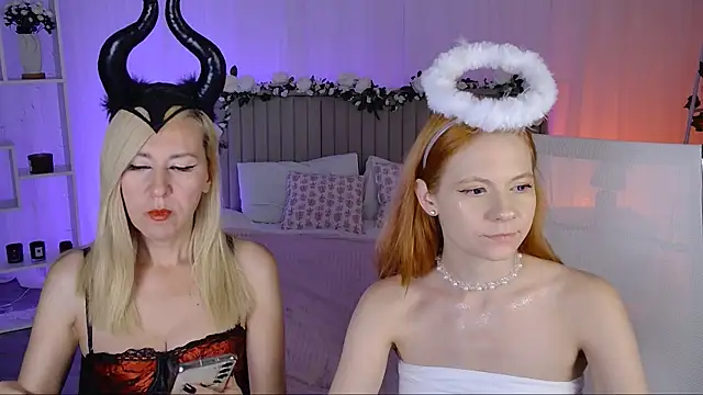 DonnaSmitth online show from July 2026 07:38:01 PM