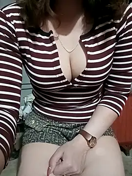 LenaCii online show from February 2026 05:00:02 PM