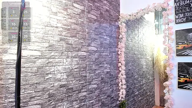 Snapshot of valery__star chatting on October 2025 12:50:01 PM valery star online show from October 2025 12:50:01 PM