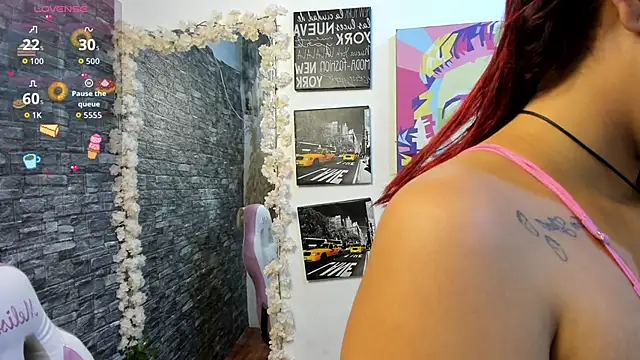 Snapshot of valery__star chatting on November 2025 12:16:02 PM valery star online show from November 2025 12:16:02 PM