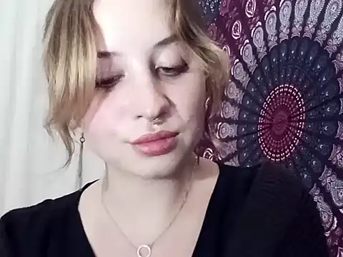 AdalynKiss online show from October 2025 06:54:01 PM