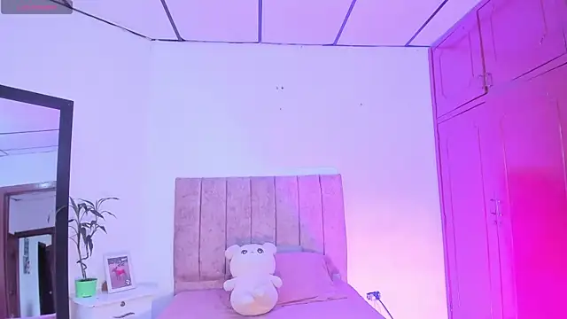 Mila 1wood online show from July 2026 12:53:01 PM