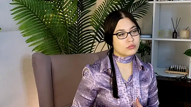 KaylaOzog online show from September 2025 09:25:02 AM