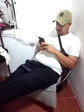 Snapshot of Tequilamaster chatting on December 2025 12:14:02 PM Tequilamaster online show from December 2025 12:14:02 PM